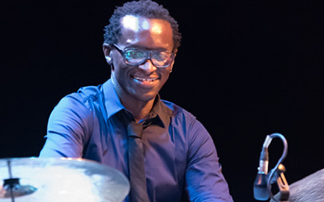 Roger "Kemp" Biwandu - New Trio 