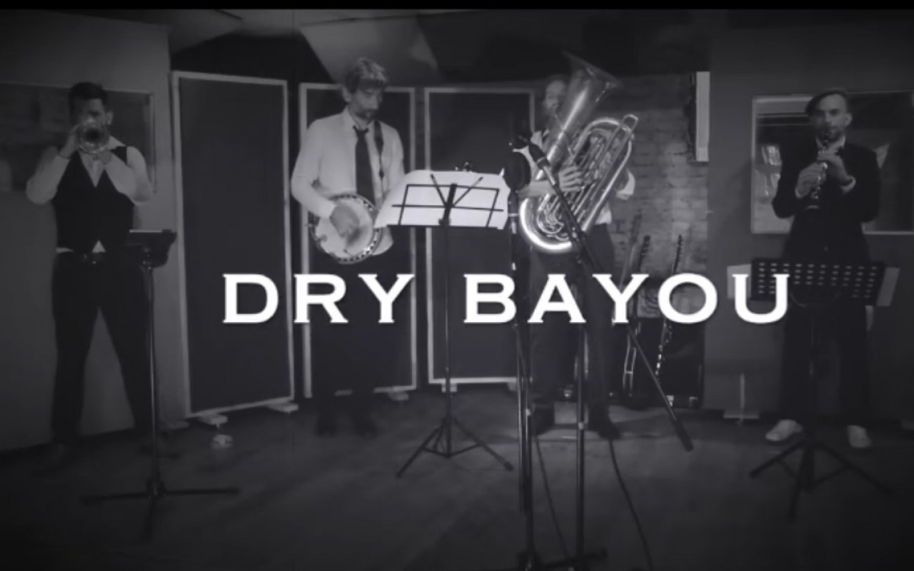 Le 1905 invite Dry Bayou Rag Band