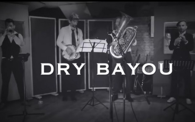 Le 1905 invite Dry Bayou Rag Band